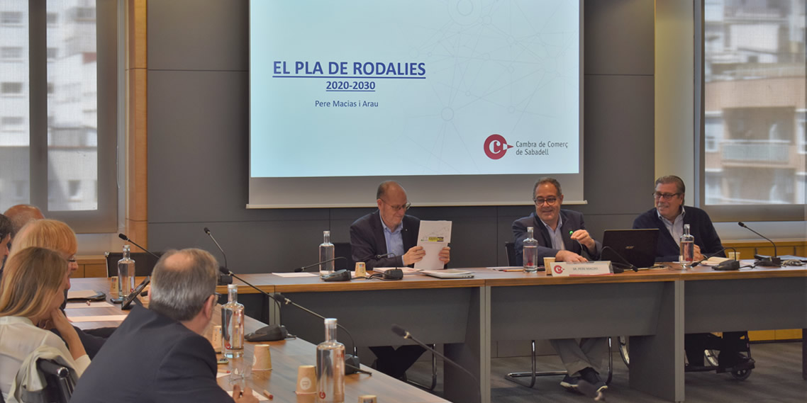 Blog Pere Macias Expone El Plan De Cercanías De Cataluña En La Cámara De Sabadell • Cambra 5333